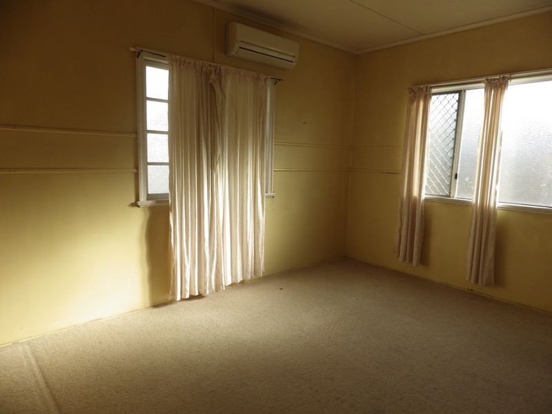 114 Arthur Street, Roma QLD 4455