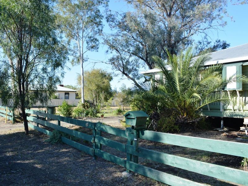 236 Edwardes Street, Roma QLD 4455
