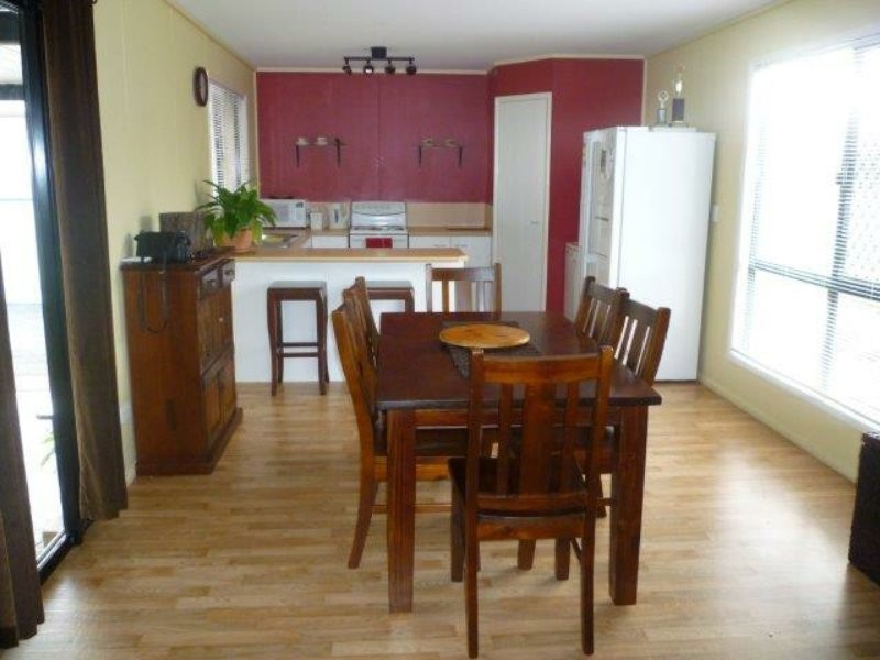 7 Powell Street, Roma QLD 4455