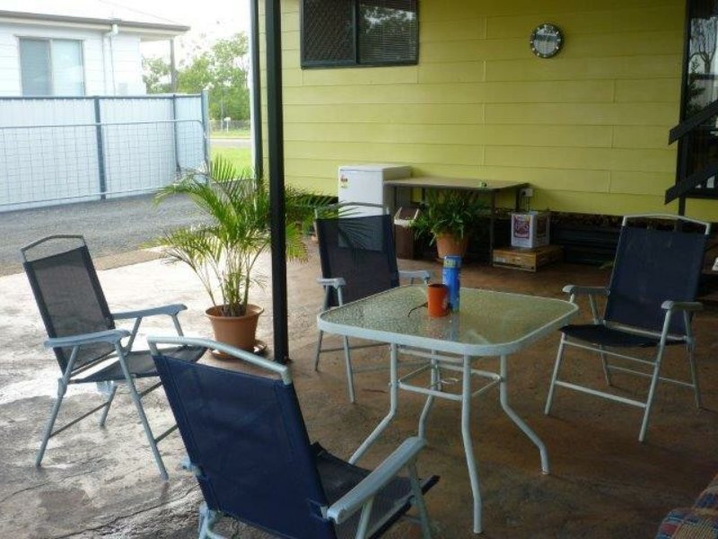 7 Powell Street, Roma QLD 4455