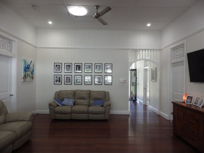 113 Currey Street, Roma QLD 4455