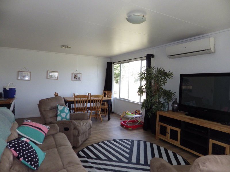 202 Alice Street, Mitchell QLD 4465