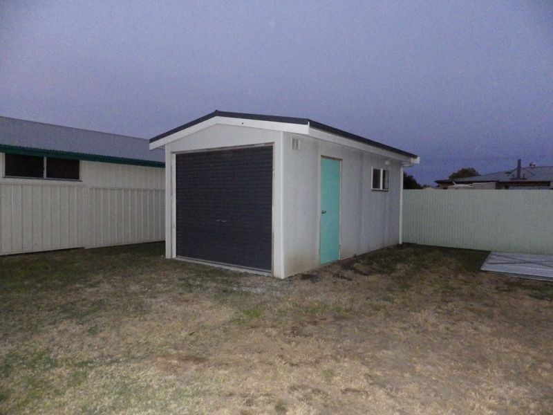 126 Currey Street, Roma QLD 4455