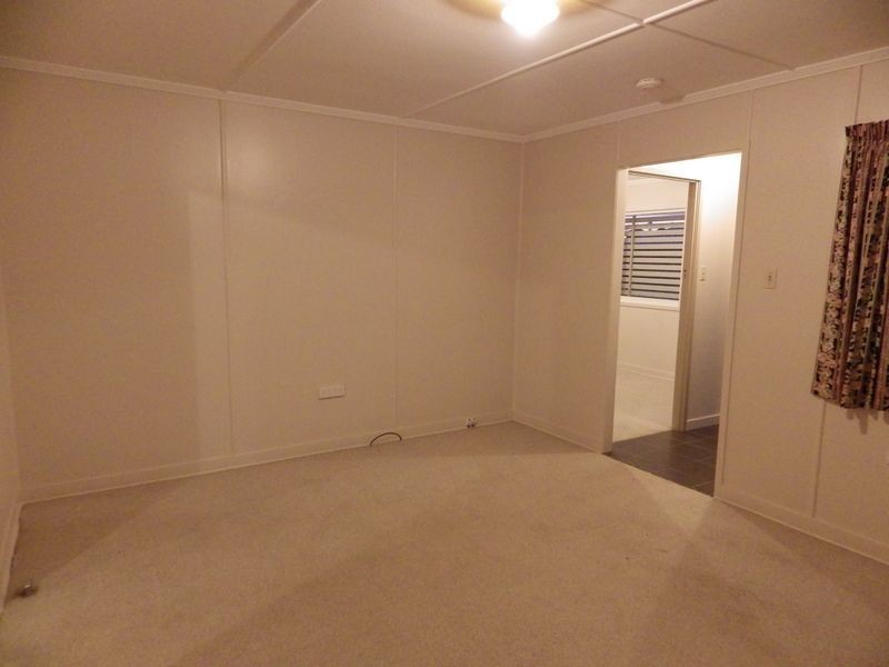 126 Currey Street, Roma QLD 4455