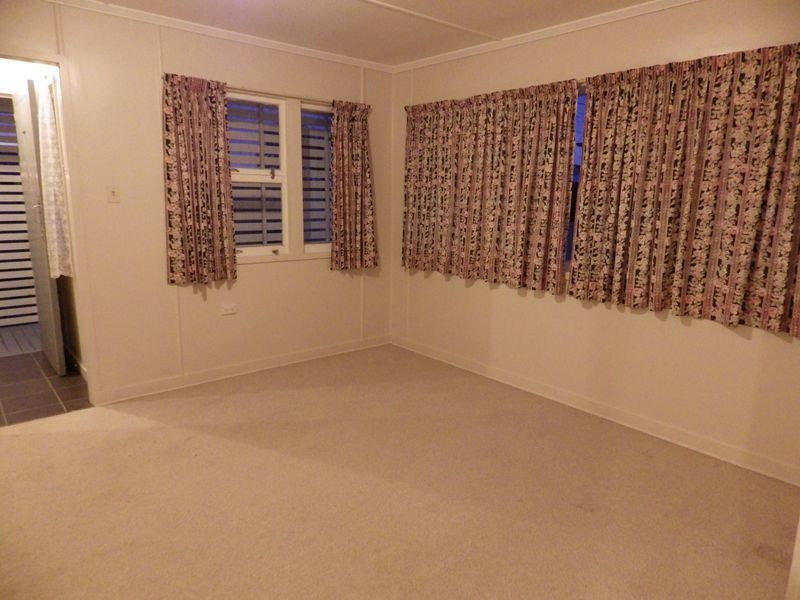 126 Currey Street, Roma QLD 4455