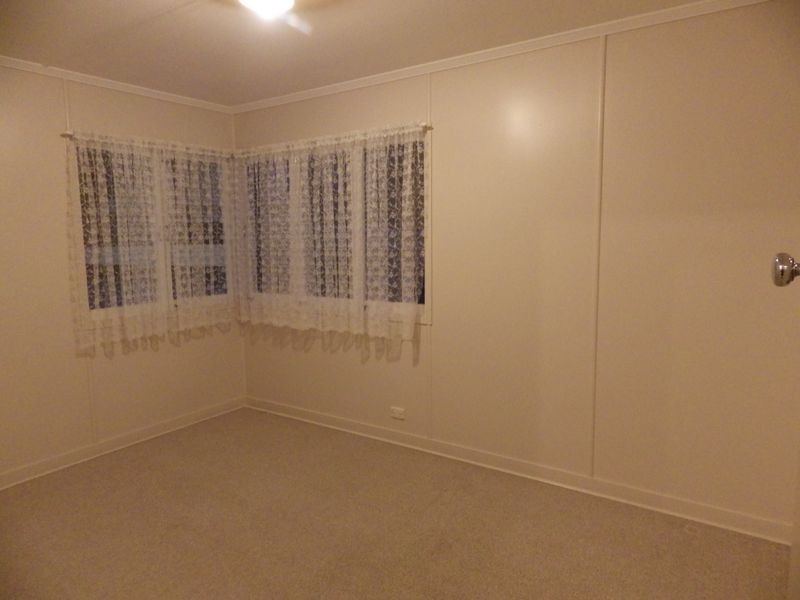 126 Currey Street, Roma QLD 4455