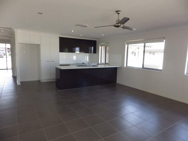 72 Taylor Street, Roma QLD 4455