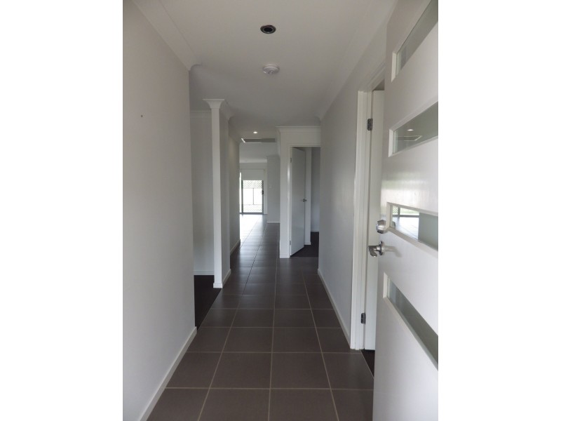 72 Taylor Street, Roma QLD 4455