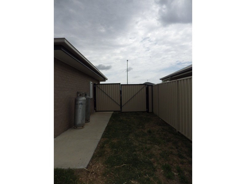 72 Taylor Street, Roma QLD 4455