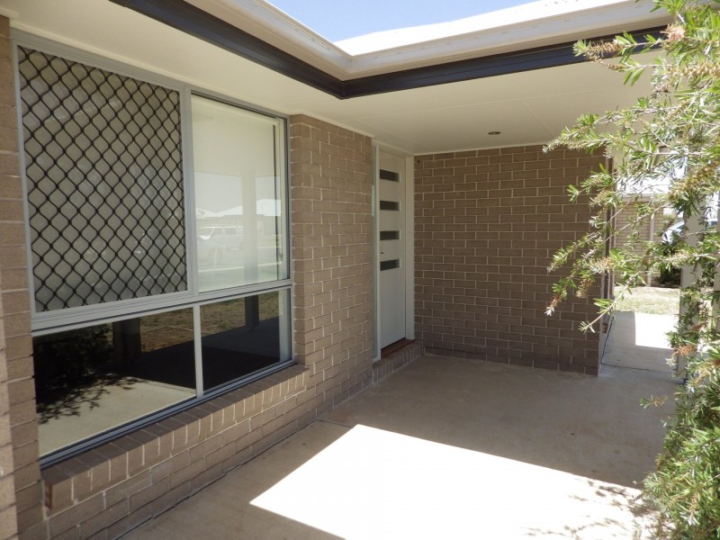 72 Taylor Street, Roma QLD 4455