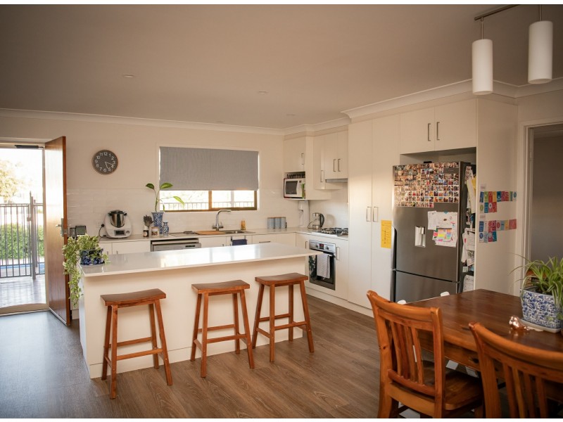 108 Currey Street, Roma QLD 4455