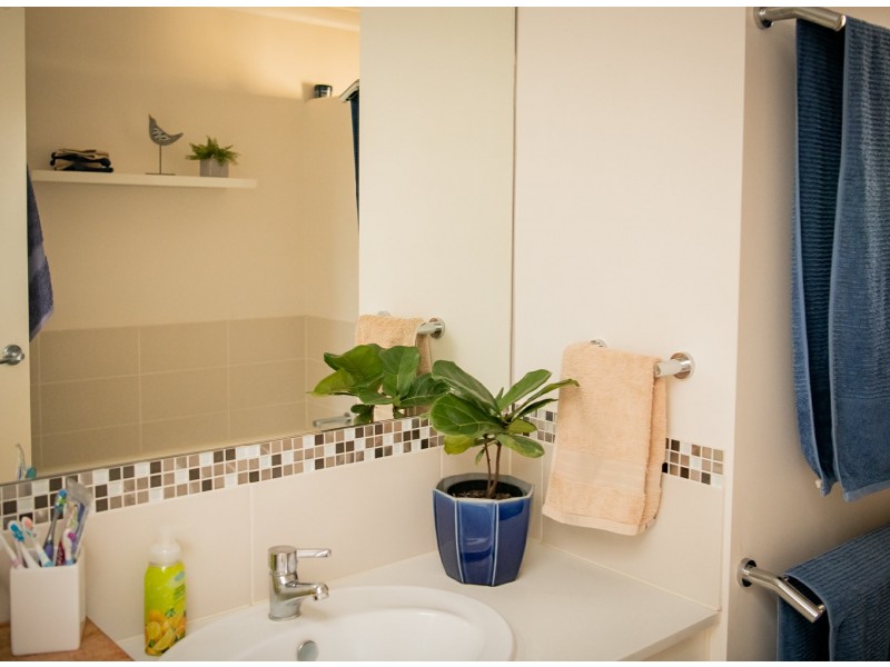 108 Currey Street, Roma QLD 4455