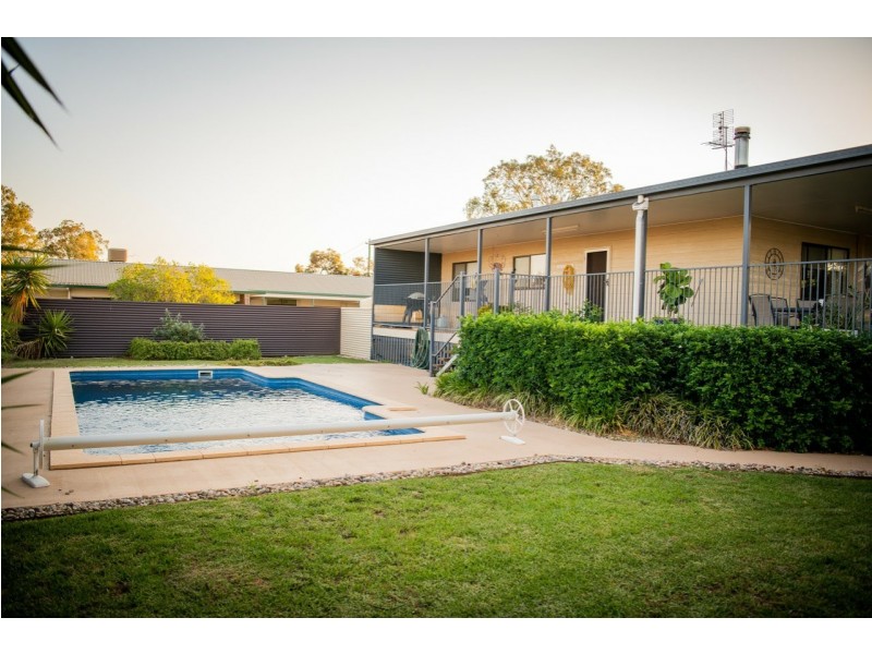 108 Currey Street, Roma QLD 4455