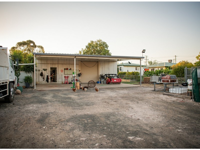 108 Currey Street, Roma QLD 4455