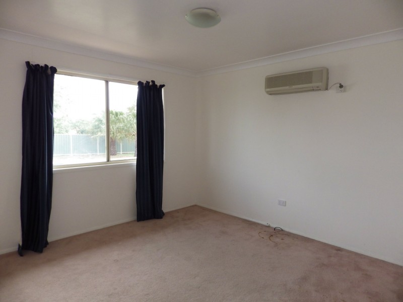 67 Currey Street, Roma QLD 4455