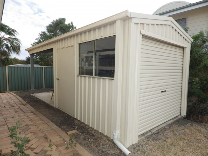 67 Currey Street, Roma QLD 4455