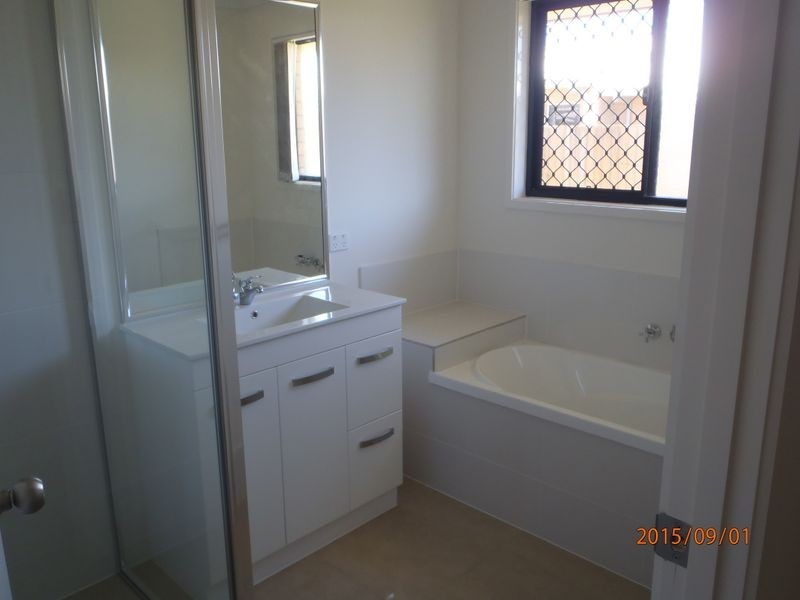 17 Wheeler Drive, Roma QLD 4455