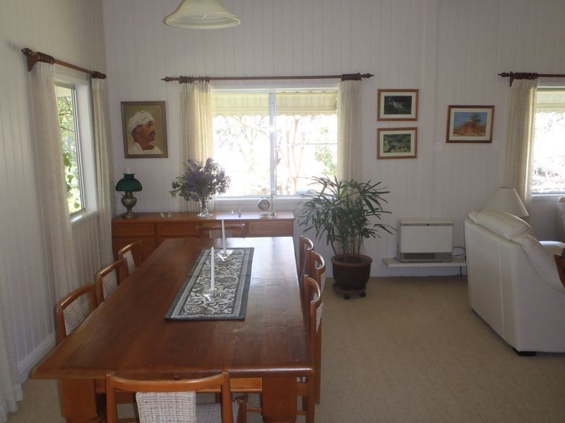 100 Edwardes Street, Roma QLD 4455