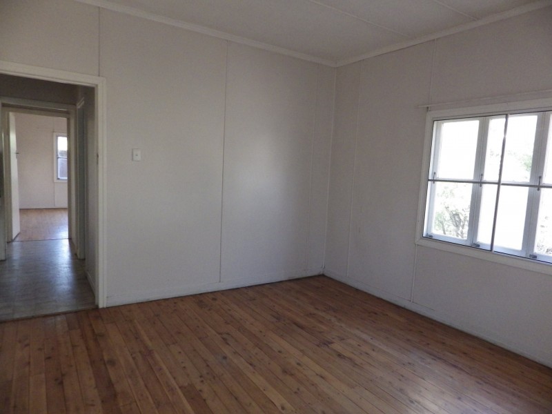 26 Feather Street, Roma QLD 4455