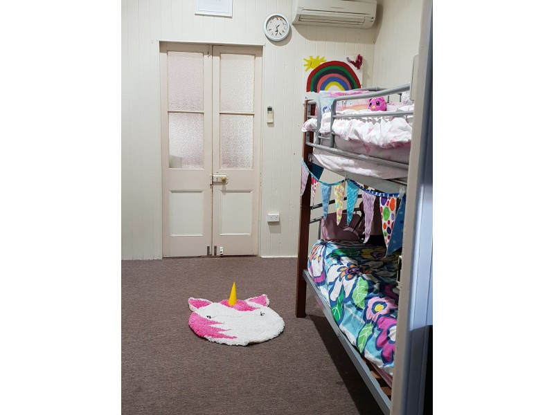 32 Queen Street, Roma QLD 4455