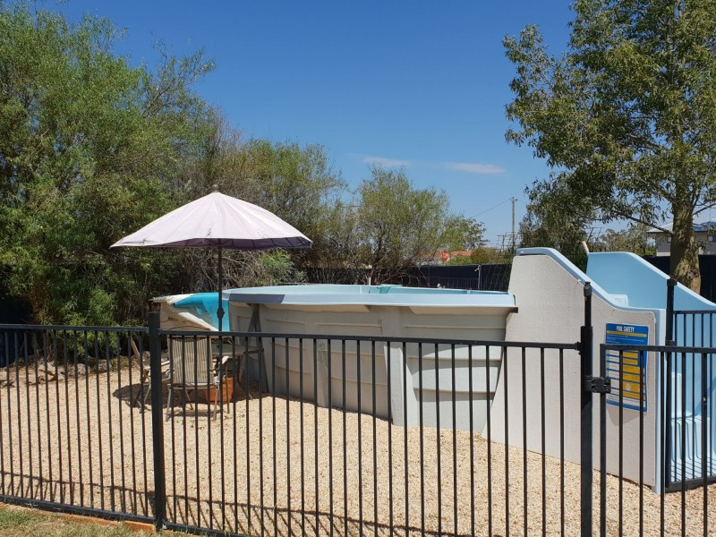 32 Queen Street, Roma QLD 4455