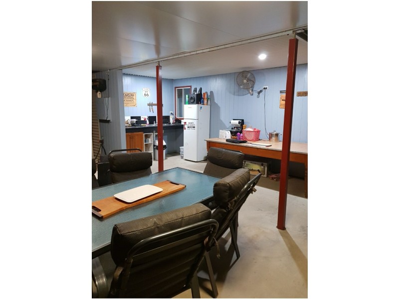 32 Queen Street, Roma QLD 4455