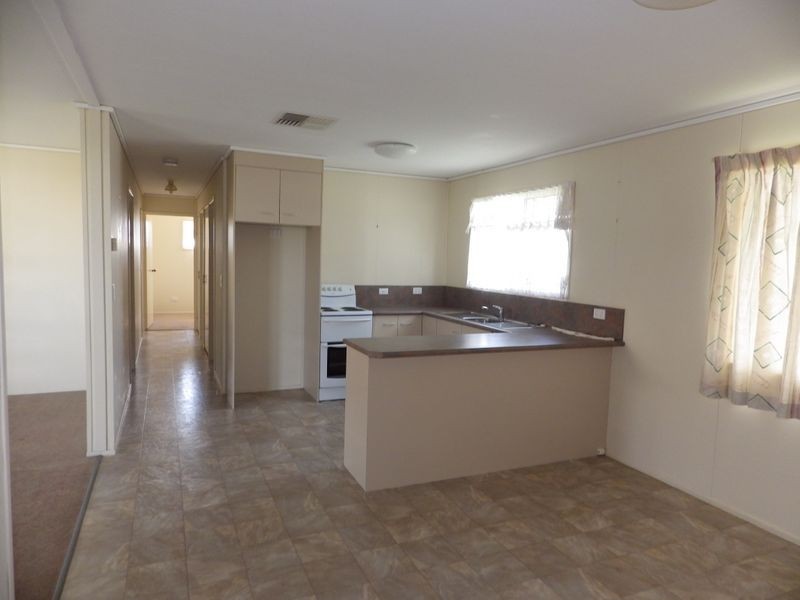 5 Karalee Court, Roma QLD 4455