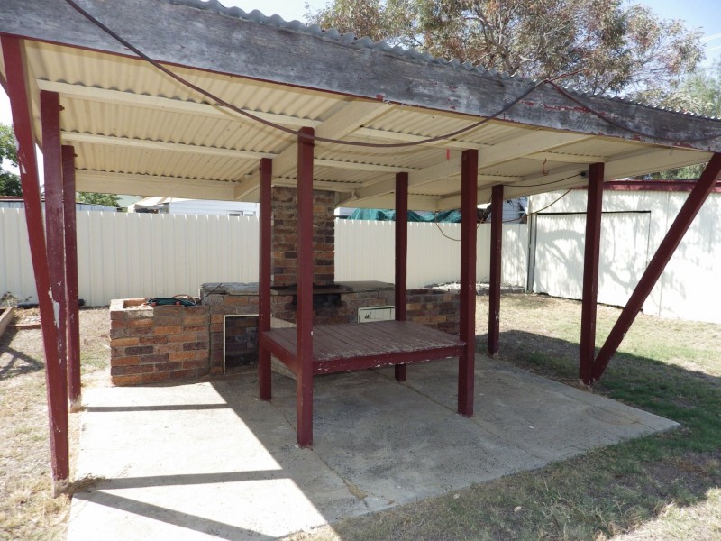 130 Wyndham Street, Roma QLD 4455