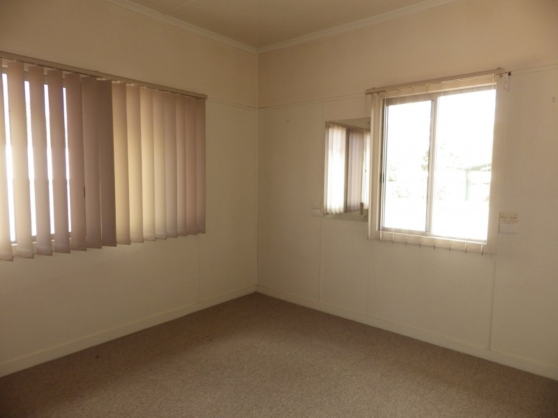 4 McEwan Street, Roma QLD 4455