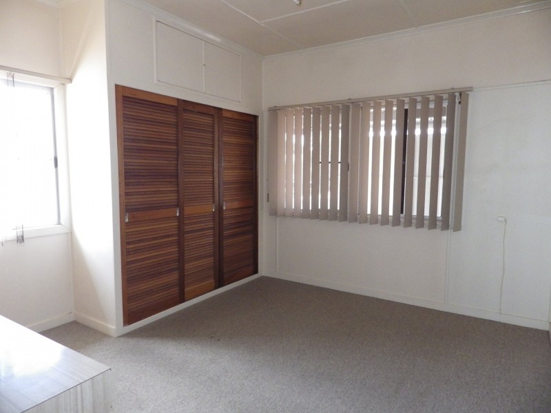 4 McEwan Street, Roma QLD 4455