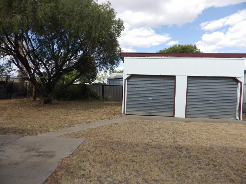4 McEwan Street, Roma QLD 4455