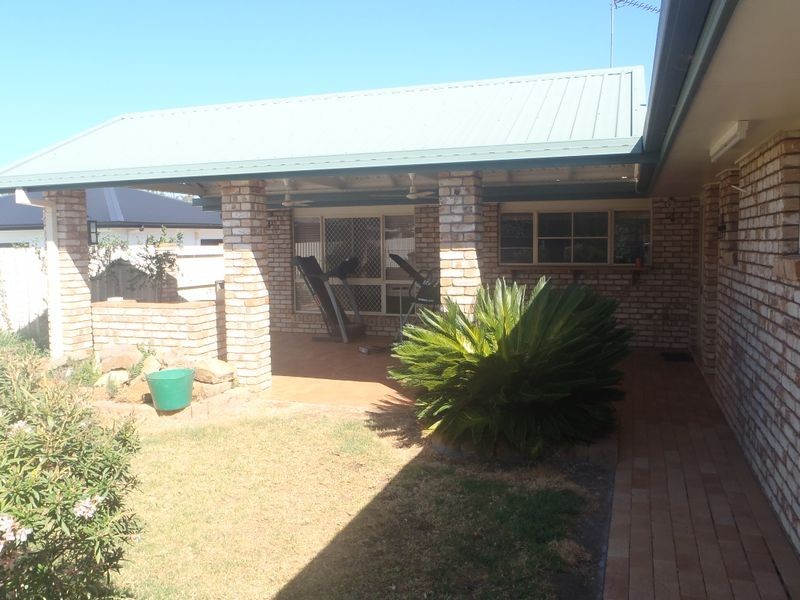 5 Madison Terrace, Roma QLD 4455