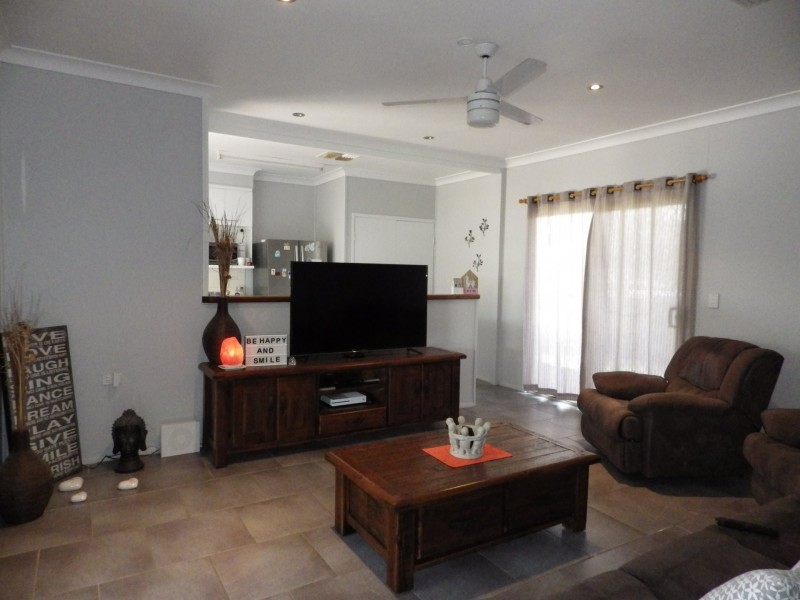 5 Laman Street, Roma QLD 4455