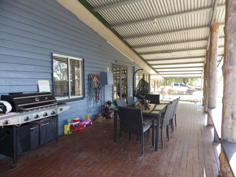 534 Carnarvon Highway, Injune QLD 4454