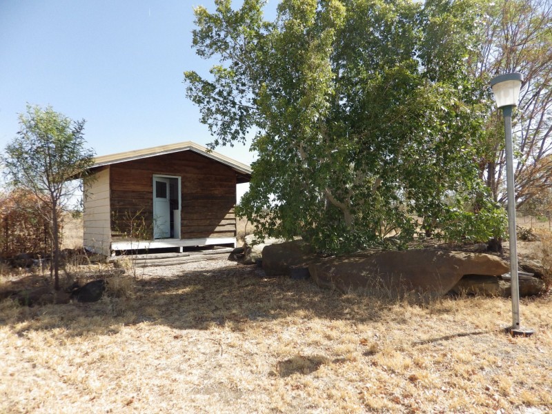 534 Carnarvon Highway, Injune QLD 4454