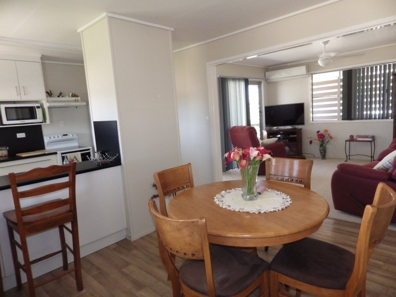 17 Chrystal Street, Roma QLD 4455