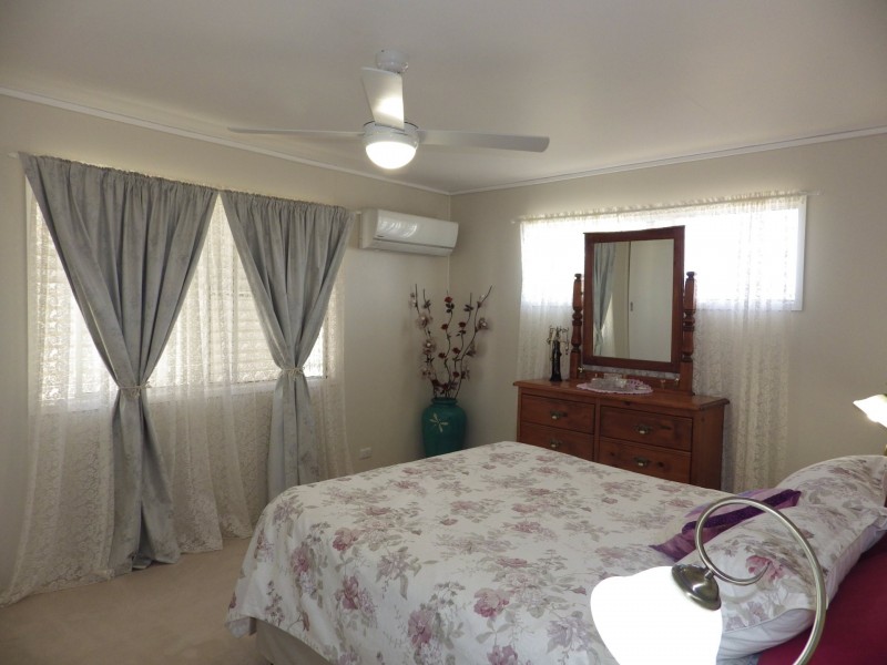 17 Chrystal Street, Roma QLD 4455