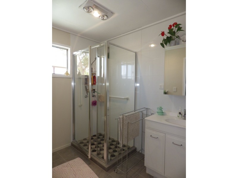 17 Chrystal Street, Roma QLD 4455