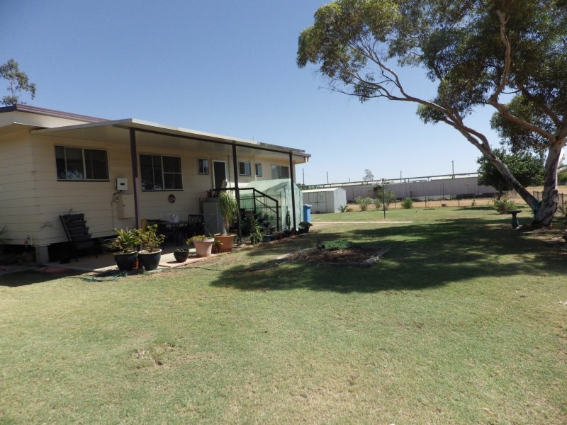 17 Chrystal Street, Roma QLD 4455