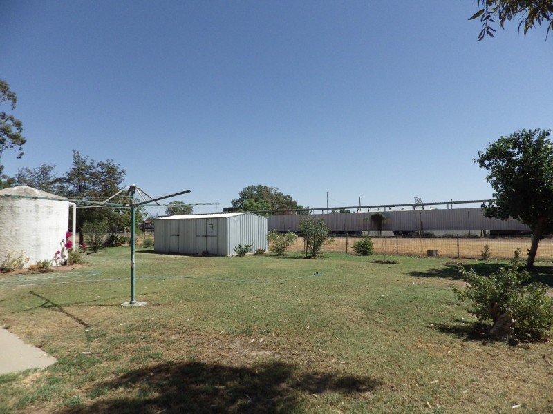 17 Chrystal Street, Roma QLD 4455