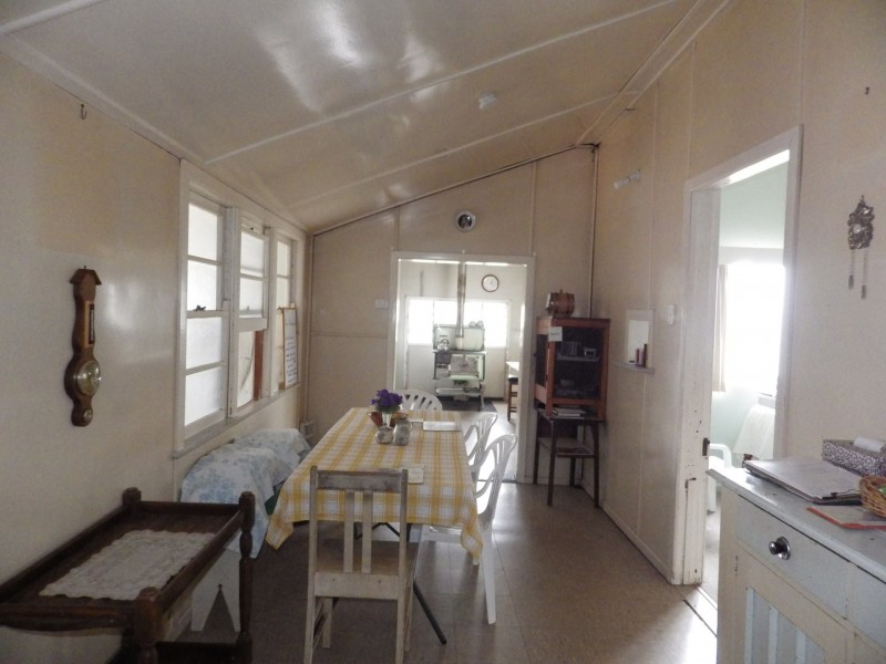 73 Bowen Street, Roma QLD 4455