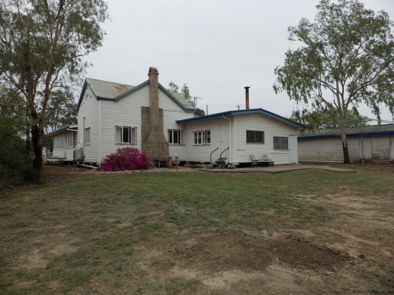 73 Bowen Street, Roma QLD 4455