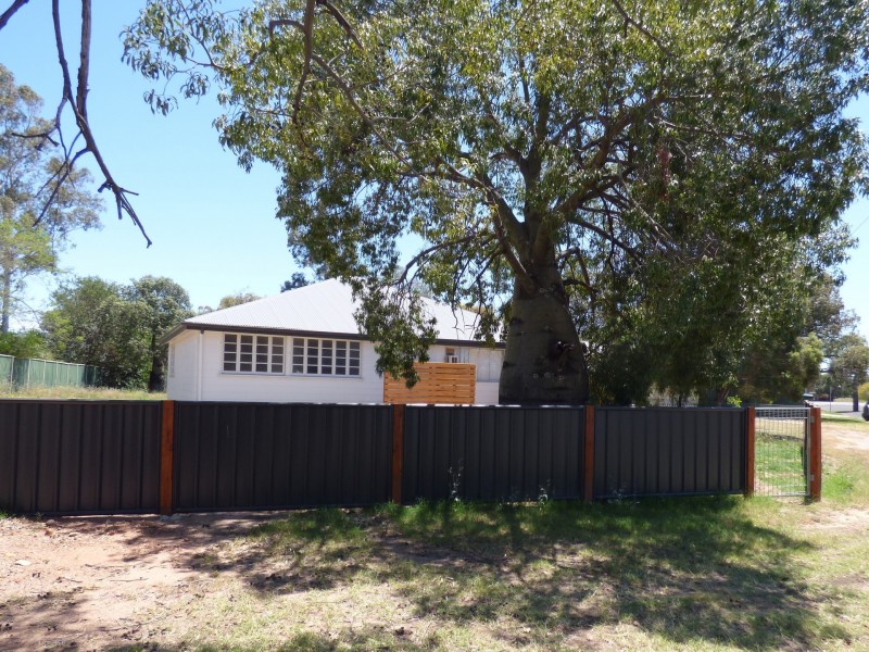 2/1 Albert Street, Roma QLD 4455