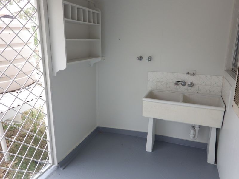 2/1 Albert Street, Roma QLD 4455