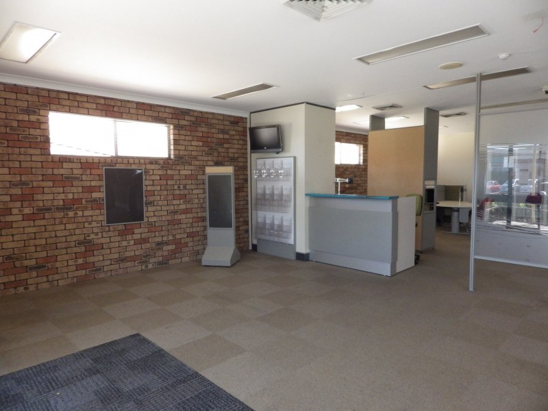 39 Hawthorne Street, Roma QLD 4455