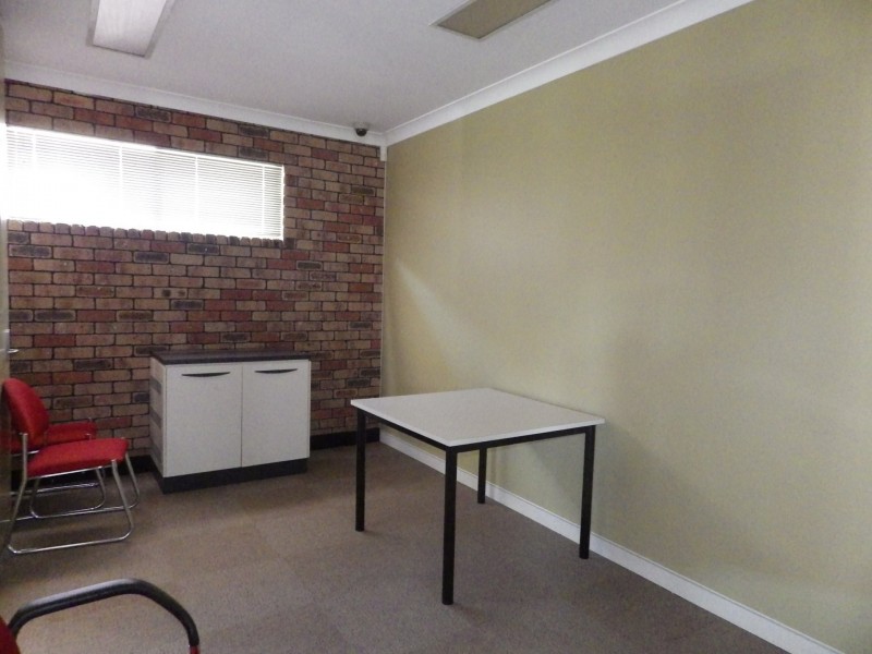 39 Hawthorne Street, Roma QLD 4455