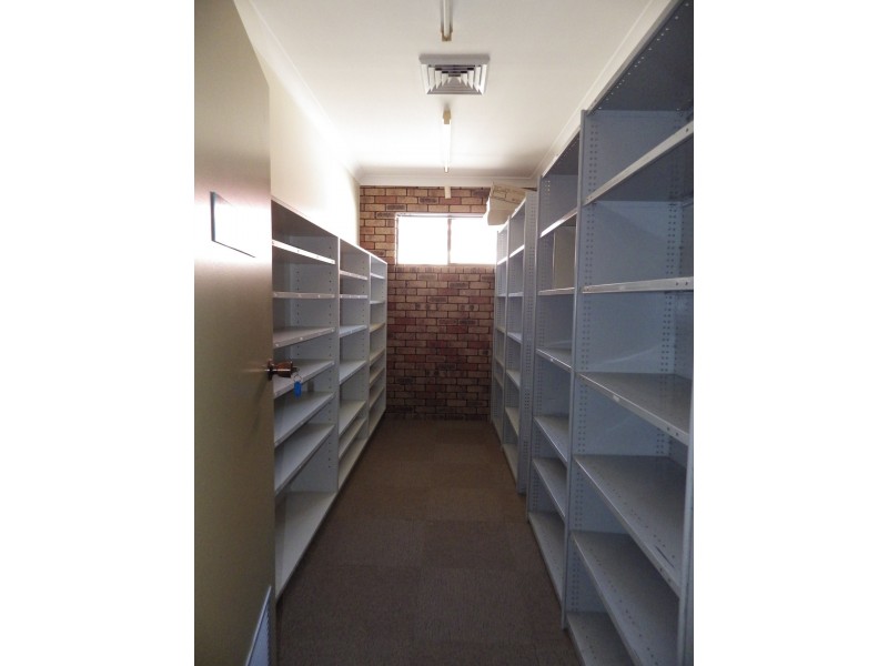 39 Hawthorne Street, Roma QLD 4455