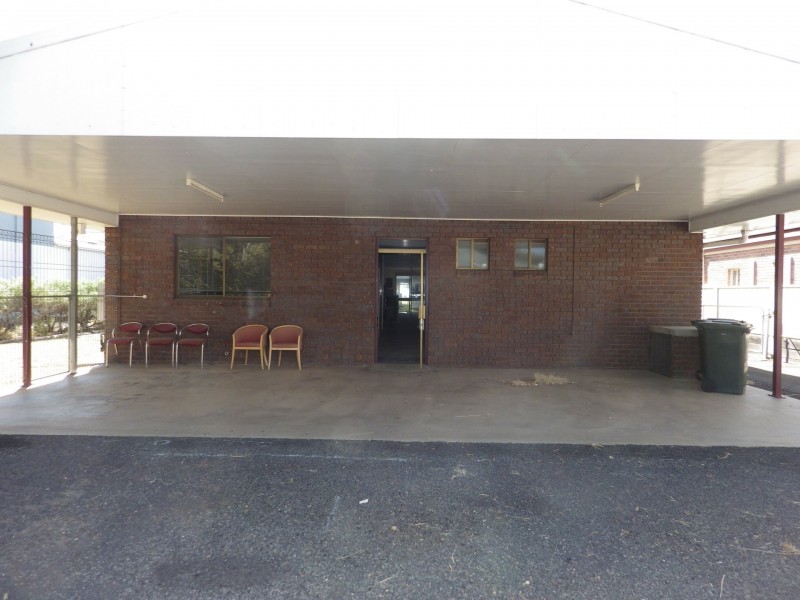 39 Hawthorne Street, Roma QLD 4455