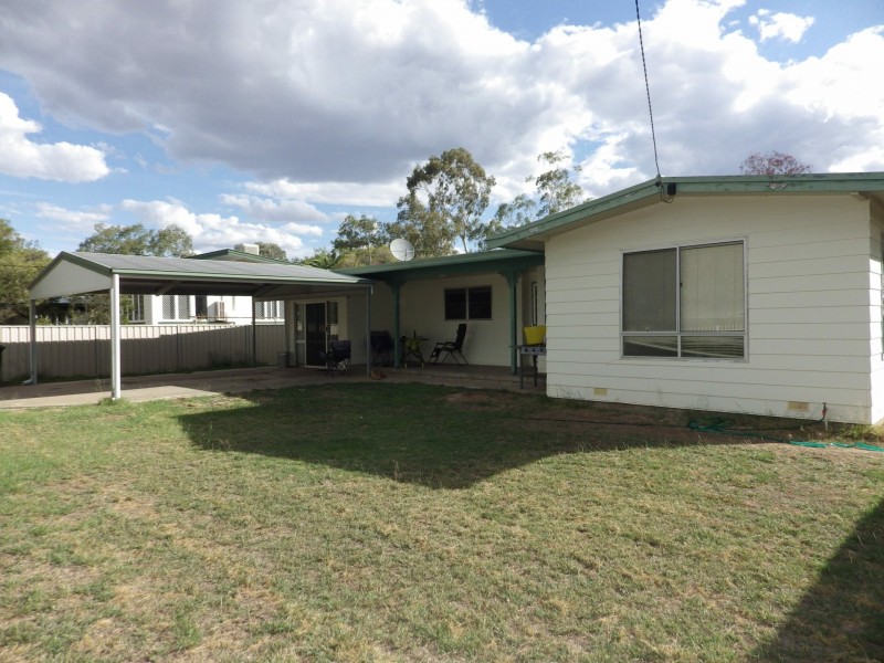 9 Borland Street, Roma QLD 4455