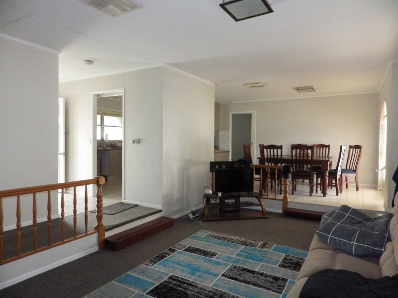 9 Borland Street, Roma QLD 4455